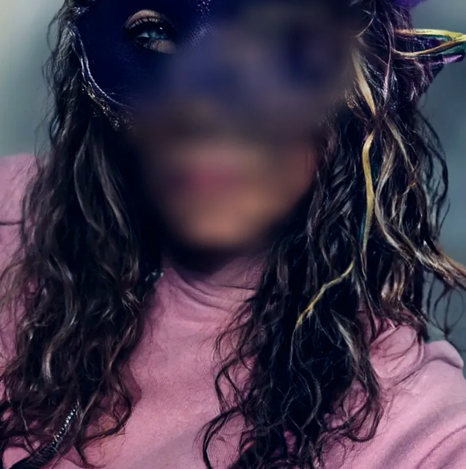 Samantha, 31