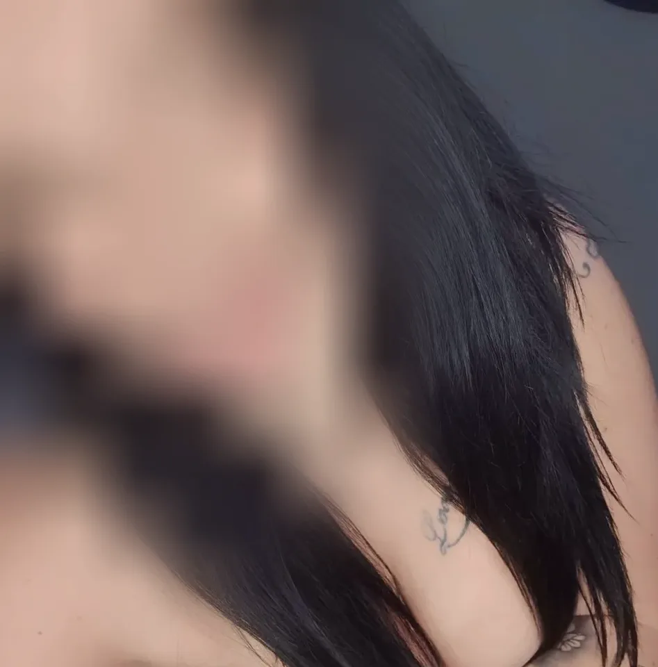 Sofia, 31